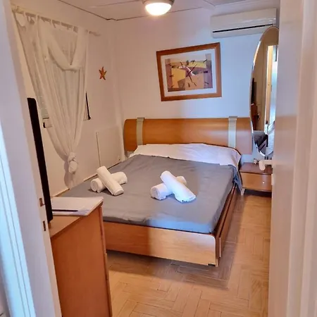 Ferienwohnung Korinthian Sea View Nerántza Exterior foto